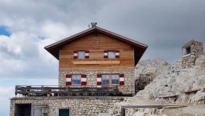 Die Latemarhütte im neuen Design